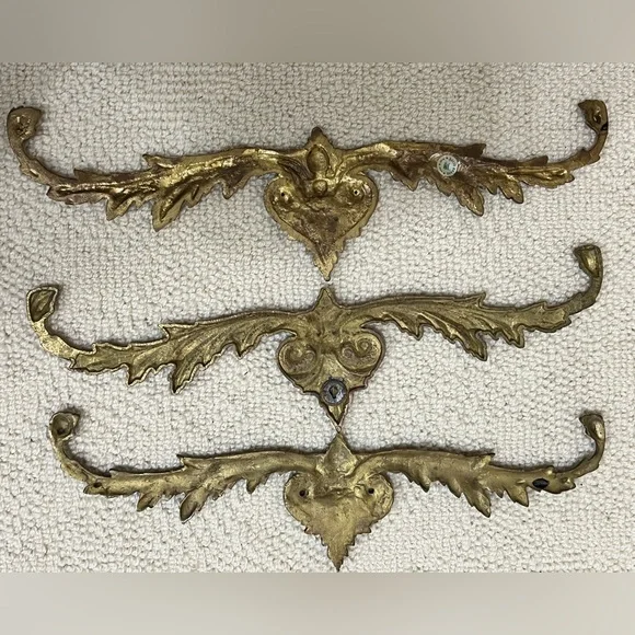 Vintage Solid Brass Wall Decor Ornament Plaque Topper Furniture Accent - Picture 8 of 16